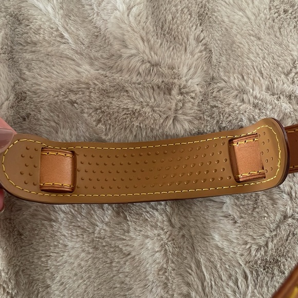 Louis Vuitton luggage strap - Picture 8 of 17